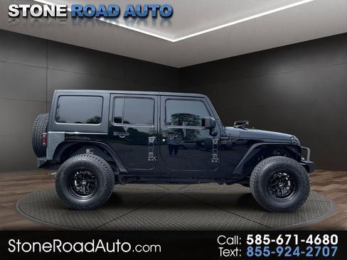 Used 2017 Jeep Wrangler Unlimited Sahara AWD/4WD image 1