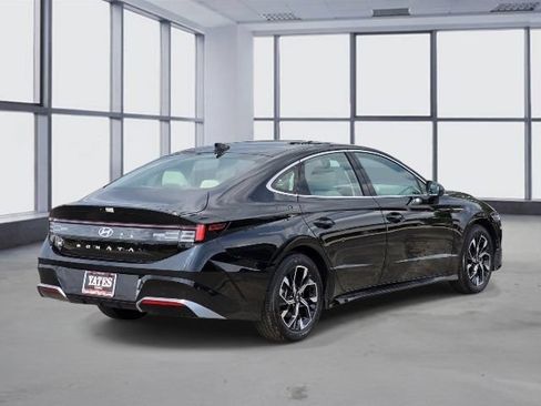 Used 2025 Hyundai Sonata SEL FWD image 7