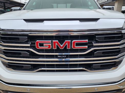 New 2026 GMC Sierra 1500 SLT w/ SLT Premium Plus Package AWD/4WD image 10