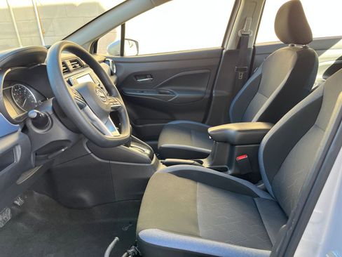Used 2025 Nissan Versa SV image 24