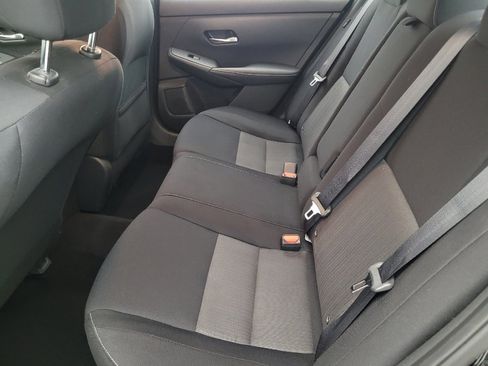 Used 2021 Nissan Sentra SV image 18