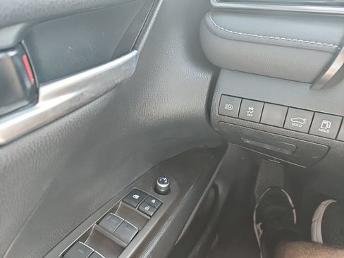 Used 2023 Toyota Camry XSE FWD image 21