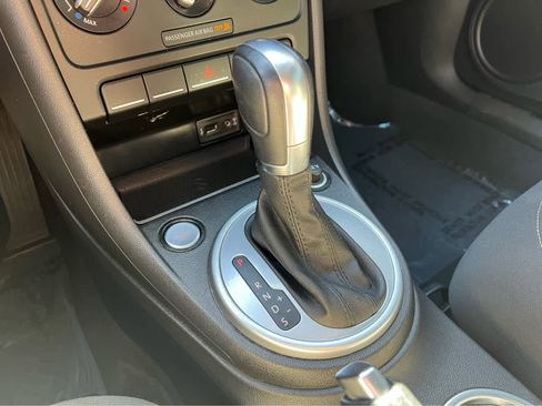 Used 2018 Volkswagen Beetle 2.0T Coast image 31