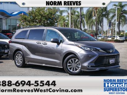 Used 2021 Toyota Sienna XLE