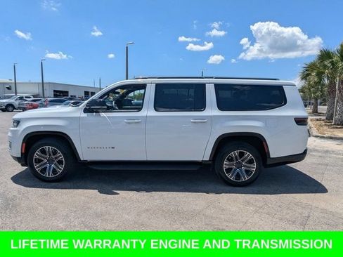 Used 2024 Jeep Wagoneer L Series II w/ Flexible Seating Group RWD image 8