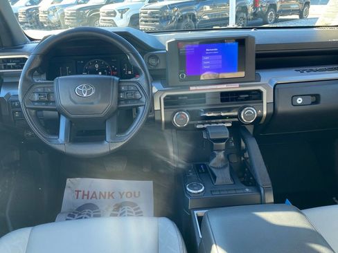 Used 2025 Toyota Tacoma SR5 image 9