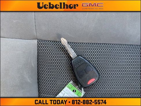 Used 2010 Jeep Wrangler Unlimited Rubicon w/ Dual Top Group image 28