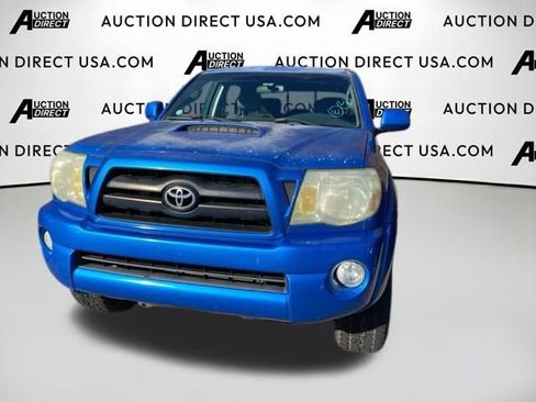 Used 2005 Toyota Tacoma PreRunner image 8