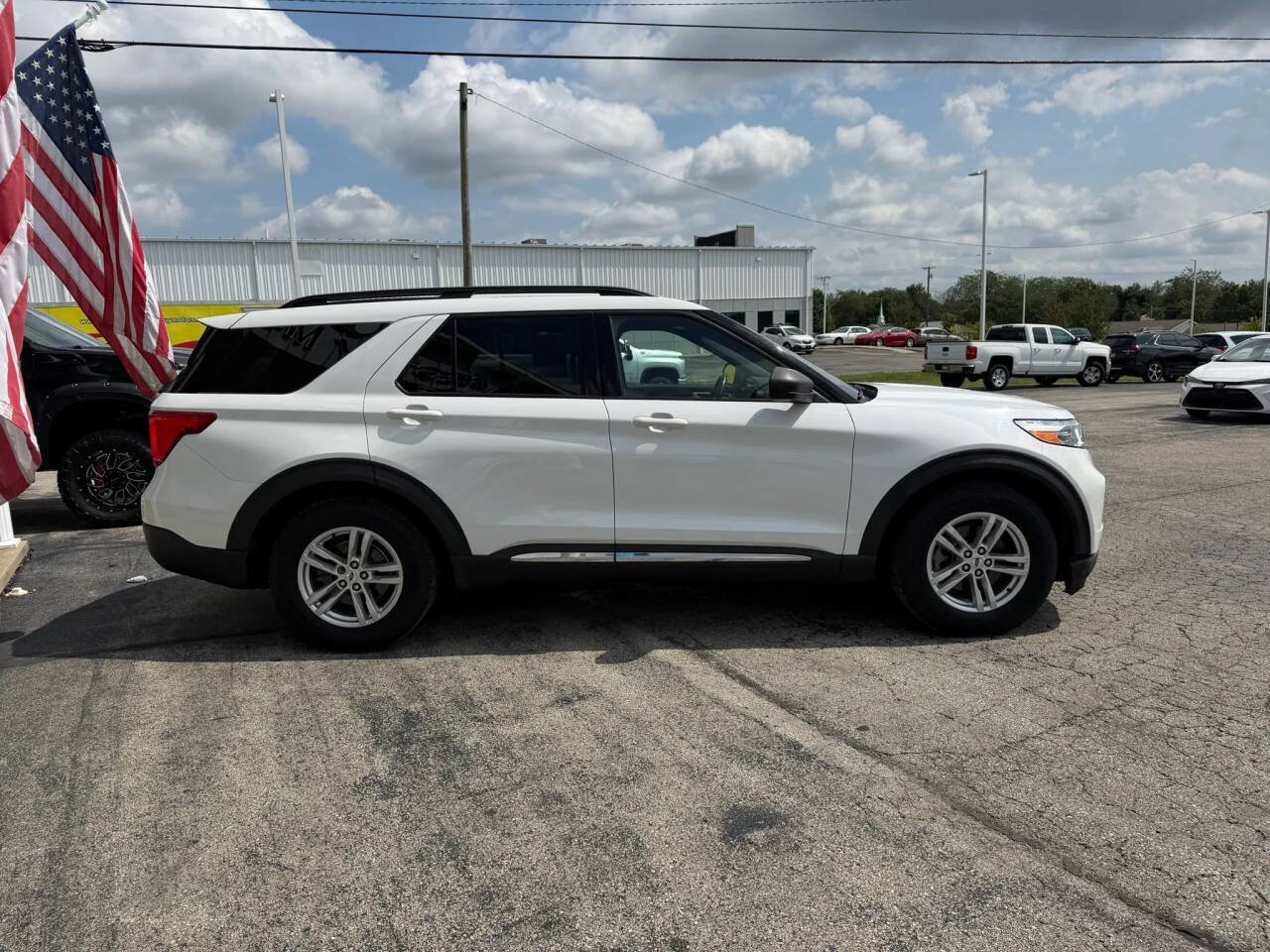 Used 2020 Ford Explorer XLT RWD image 6
