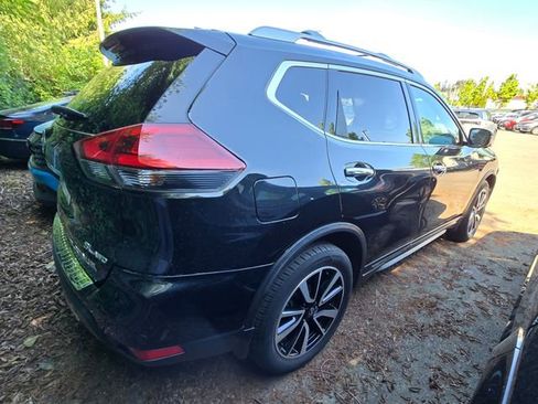 Used 2018 Nissan Rogue SL w/ Premium Package AWD/4WD image 2