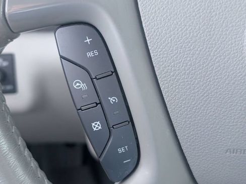 Used 2017 Buick Enclave Leather FWD image 15