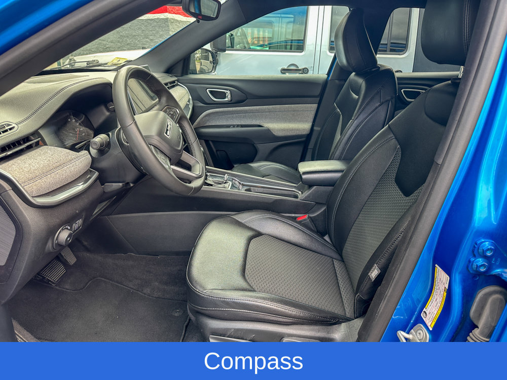 Used 2024 Jeep Compass Latitude AWD/4WD image 8