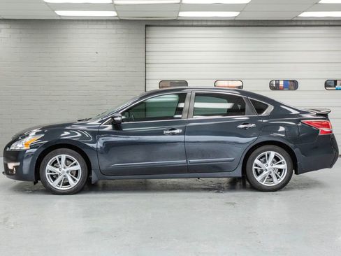 Used 2015 Nissan Altima 2.5 SL w/ Technology Package image 4