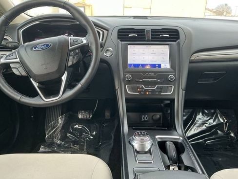Used 2020 Ford Fusion SE w/ Equipment Group 151A image 28