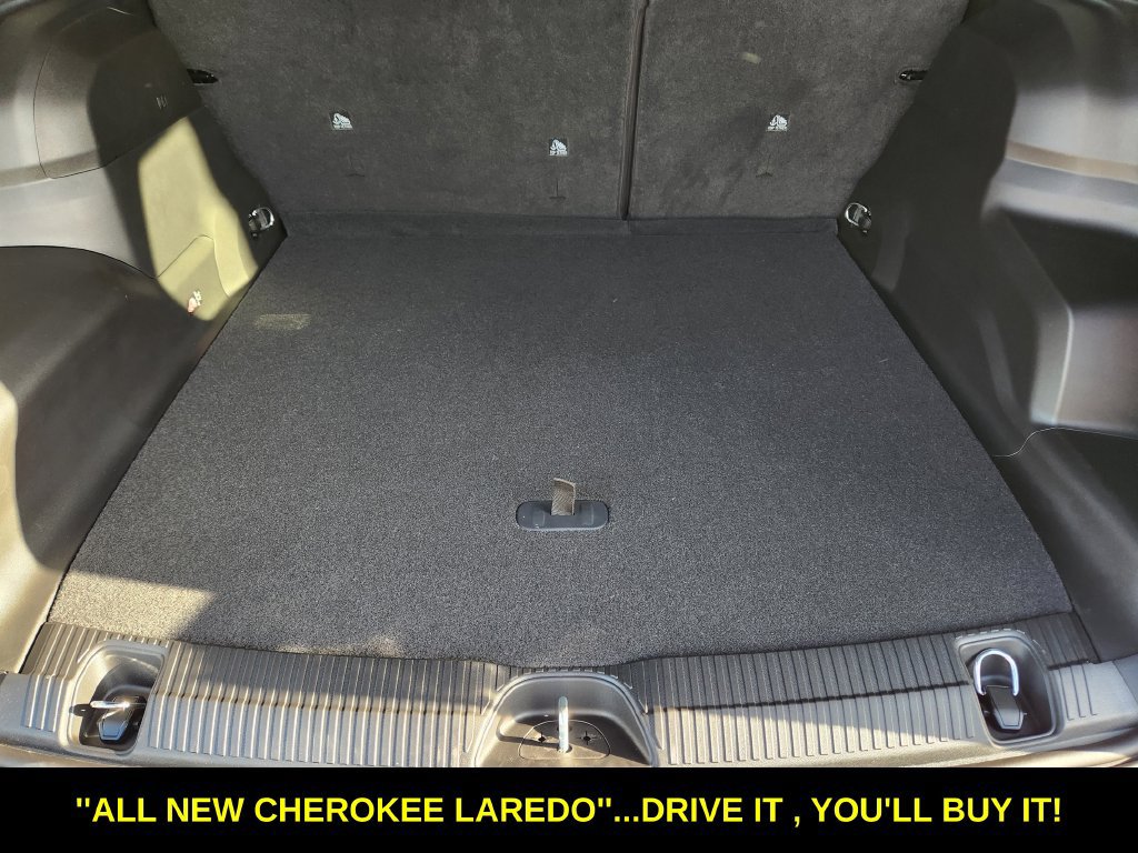New 2026 Jeep Cherokee Laredo AWD/4WD image 20