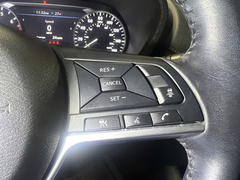 Used 2020 Nissan Sentra SV image 24