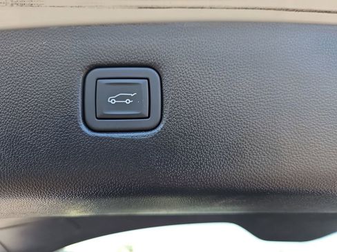 Used 2024 Chevrolet Blazer LT w/ Convenience Package FWD image 18