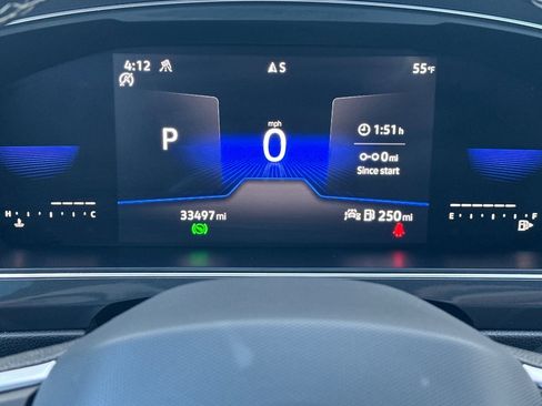 Certified 2022 Volkswagen Tiguan SE w/ Panoramic Sunroof Package image 25