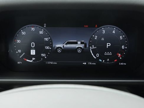 Certified 2026 Land Rover Defender 110 X-Dynamic SE AWD/4WD image 8