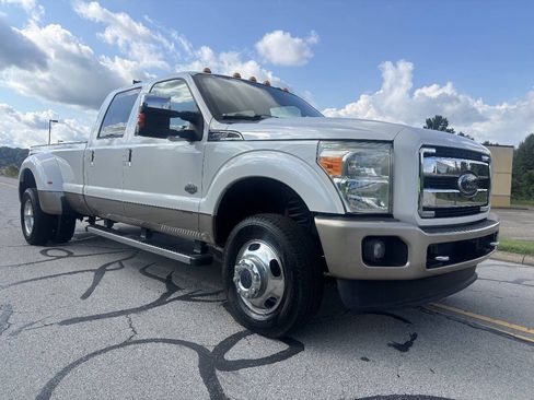 Used 2012 Ford F350 King Ranch w/ King Ranch w/Chrome Pkg AWD/4WD image 3