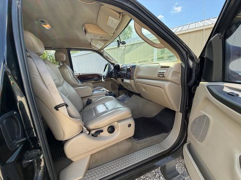 Used 2005 Ford F250 Lariat AWD/4WD image 12