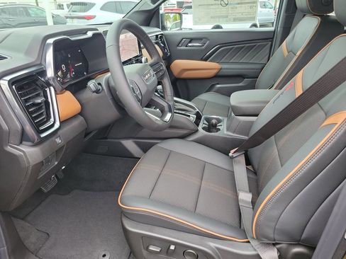 New 2026 GMC Canyon AT4 image 9