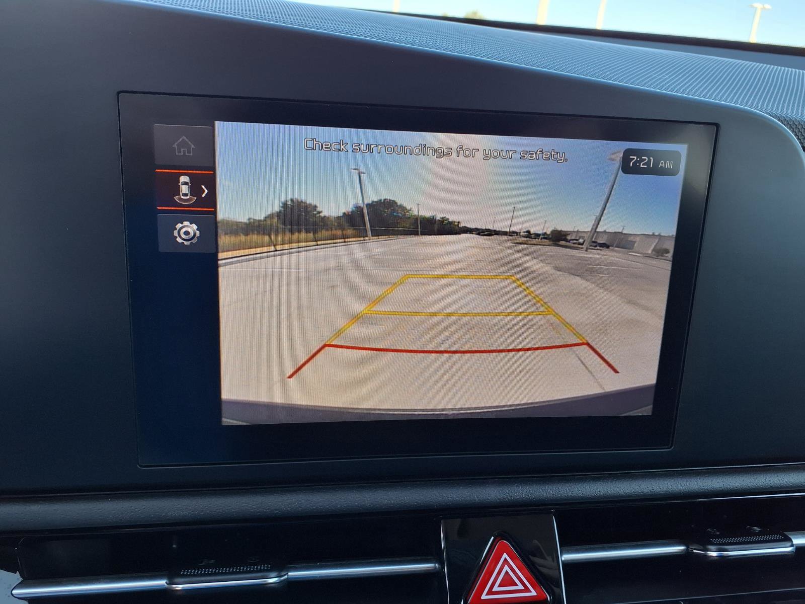 Used 2025 Kia Niro LX FWD image 13