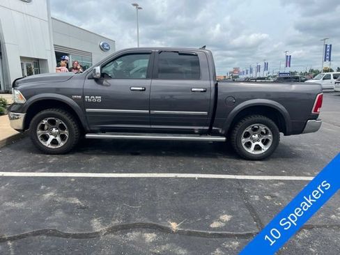 Used 2017 RAM 1500 Laramie w/ Convenience Group AWD/4WD image 9
