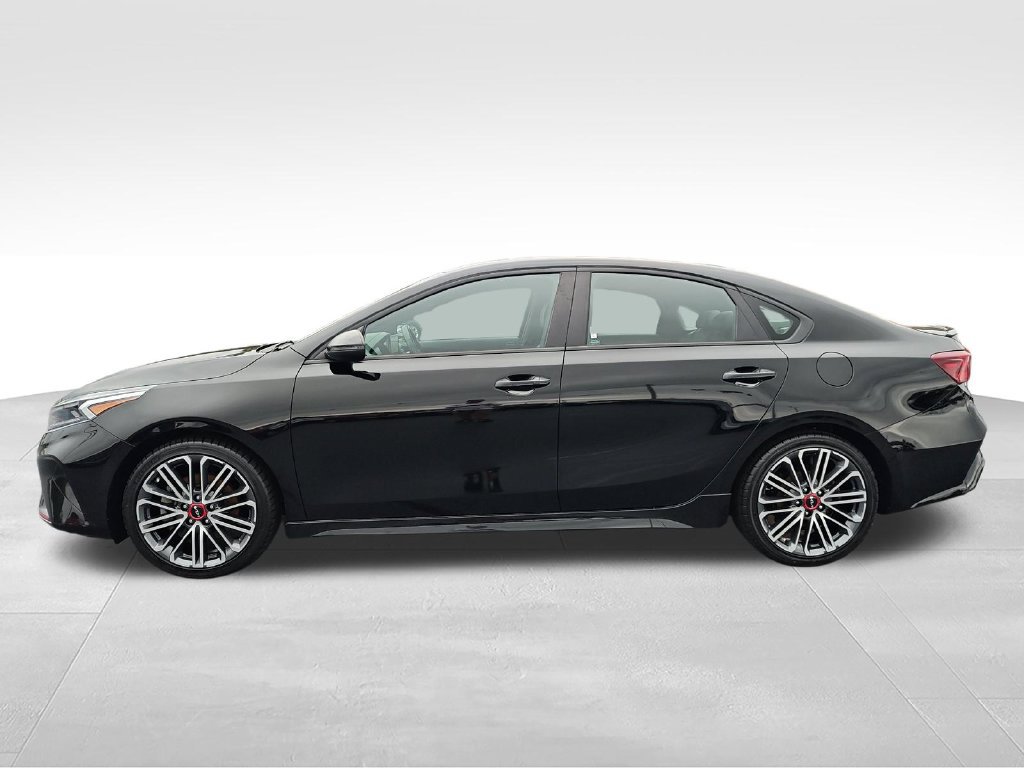 Used 2023 Kia Forte GT FWD image 2
