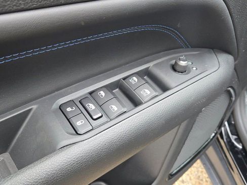 New 2026 Jeep Compass Limited w/ Limited Altitude Pack image 22