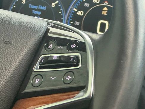 Used 2015 Cadillac Escalade Luxury AWD/4WD image 16
