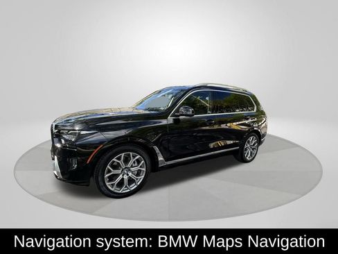 Used 2025 BMW X7 xDrive40i AWD/4WD image 3