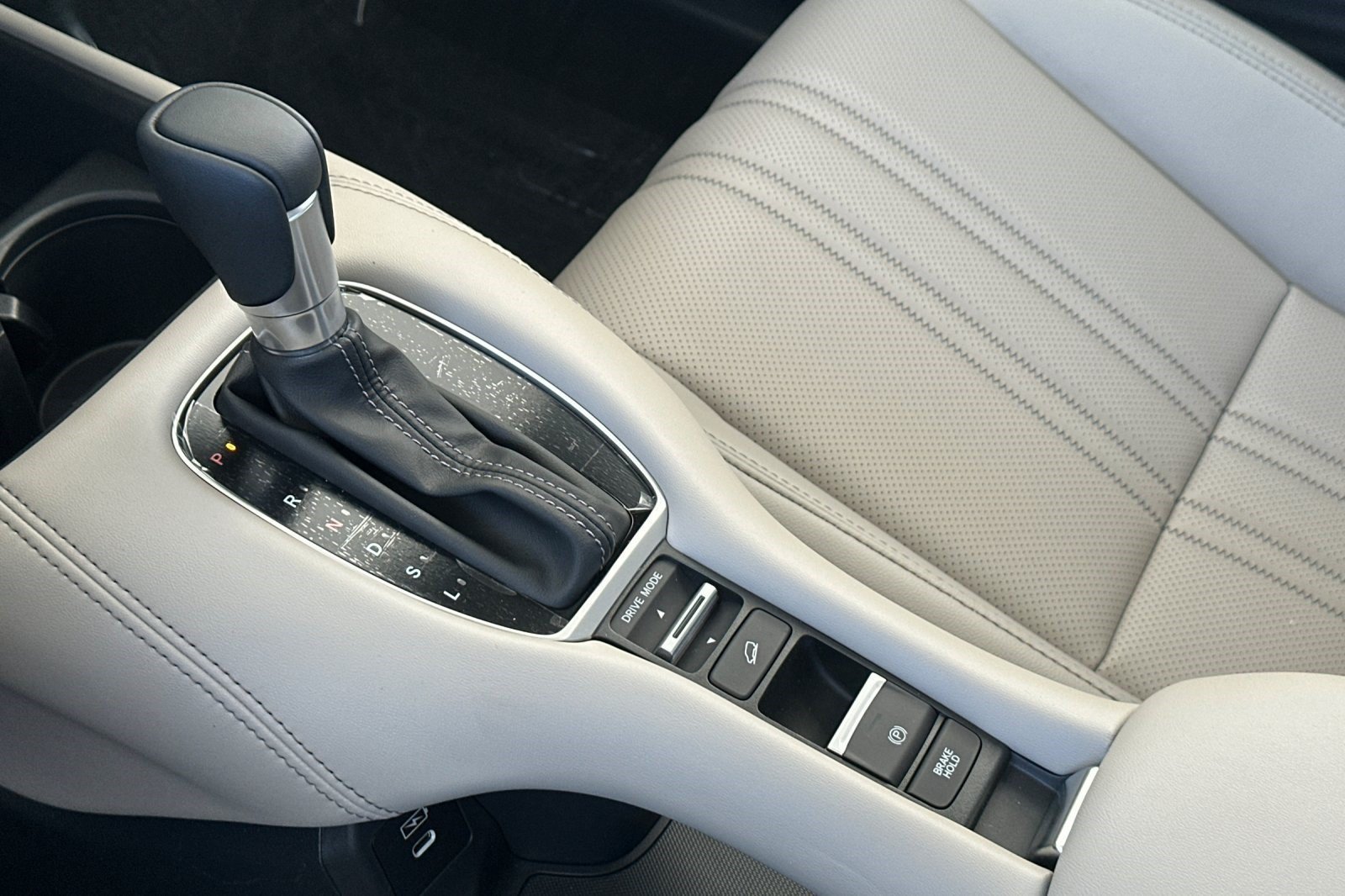 Certified 2027 Honda HR-V EX-L image 19