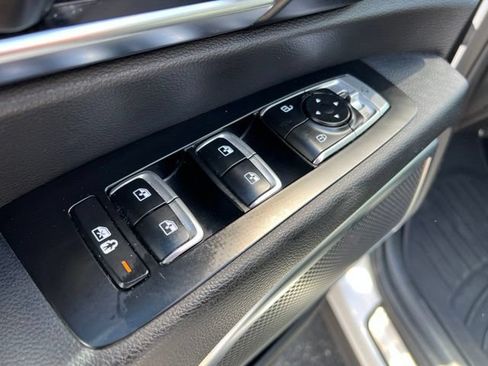 Certified 2022 Kia Telluride SX w/ SX Prestige Package AWD/4WD image 33