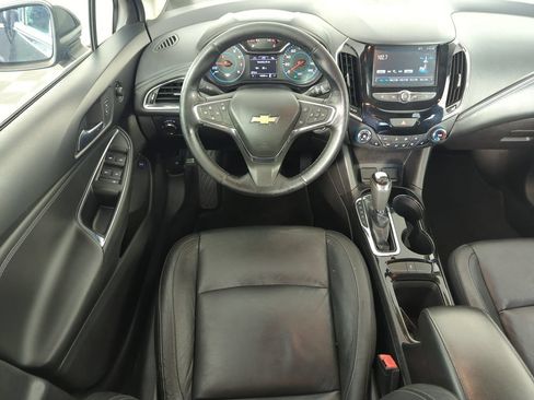 Used 2017 Chevrolet Cruze Premier FWD image 13