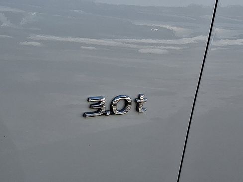 Used 2017 INFINITI Q50 3.0t Premium w/ 3.0T Premium Plus Package image 32