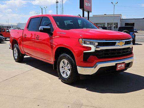 Used 2025 Chevrolet Silverado 1500 LT RWD image 4