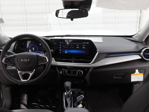 New 2026 Chevrolet Trax LT w/ Driver Confidence Package image 35