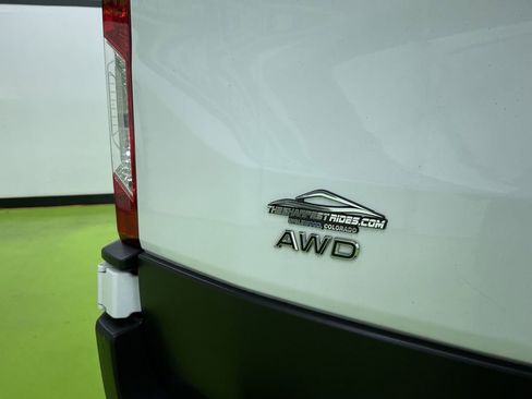 Used 2022 Ford Transit 250 Low Roof AWD image 14