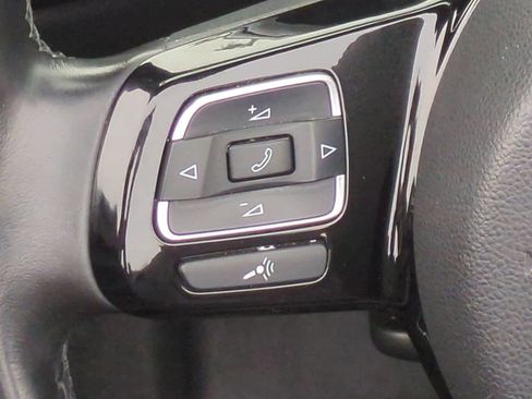 Used 2017 Volkswagen Beetle 1.8T SE image 24