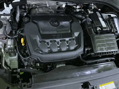 Used 2022 Volkswagen Tiguan SE R-Line FWD image 29