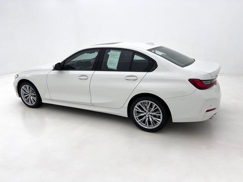 Certified 2023 BMW 330i xDrive Sedan w/ Convenience Package AWD/4WD image 10