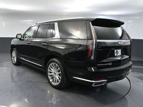 Used 2022 Cadillac Escalade Premium Luxury w/ Touring Package image 9
