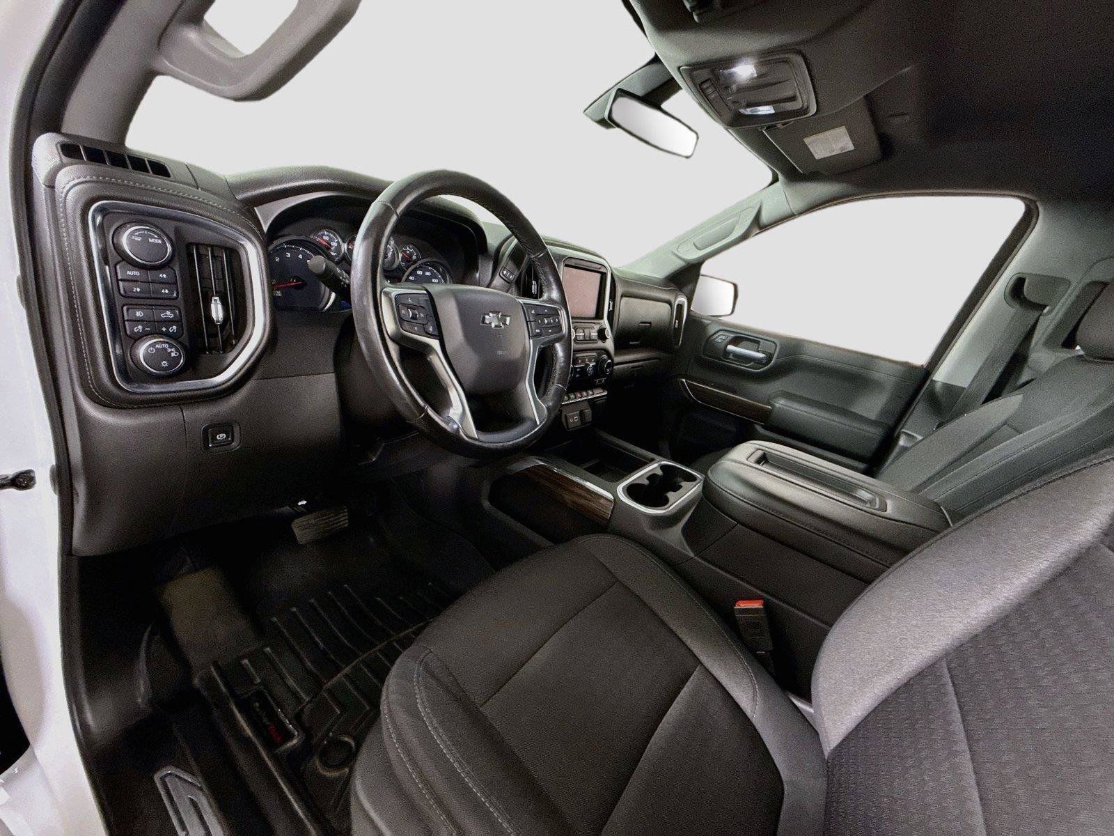 Used 2020 Chevrolet Silverado 1500 RST w/ All-Star Edition AWD/4WD image 3