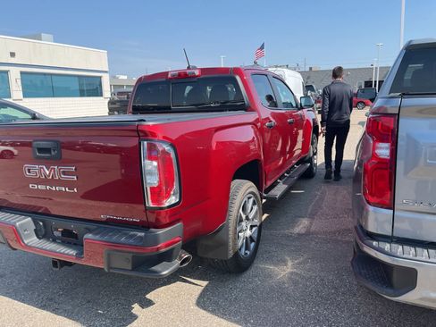 Used 2022 GMC Canyon Denali image 13