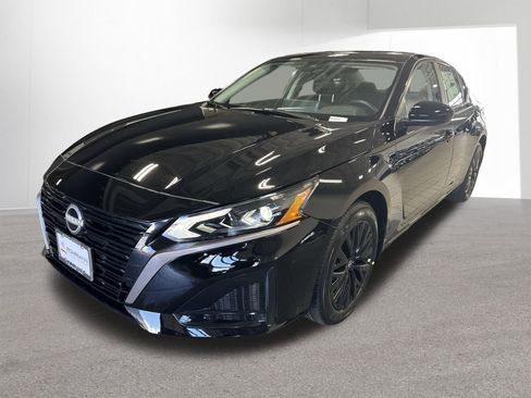 New 2026 Nissan Altima 2.5 SV w/ SV Special Edition Package AWD/4WD image 10