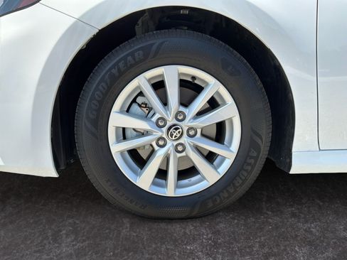 Used 2026 Toyota Camry LE FWD image 9