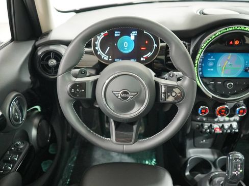 Used 2024 MINI Cooper S FWD image 9