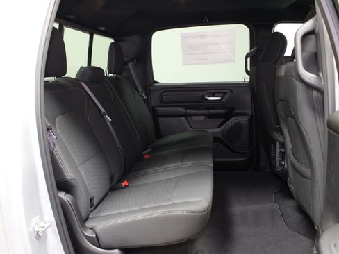 New 2026 RAM 1500 Express AWD/4WD image 16
