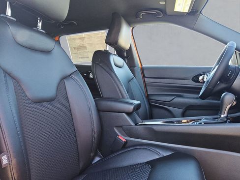 New 2026 Jeep Compass Latitude image 31